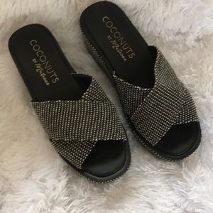 Coconuts by Matisse sandles